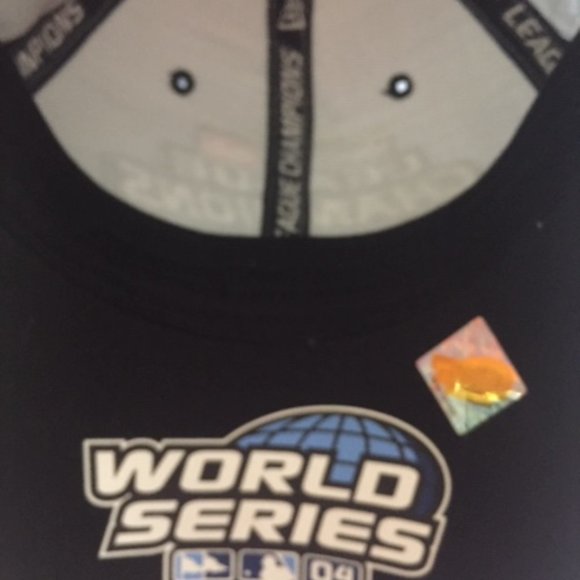 Boston Red Sox, 2004 World Series League Champions Baseball Hat - Picture 6 of 8